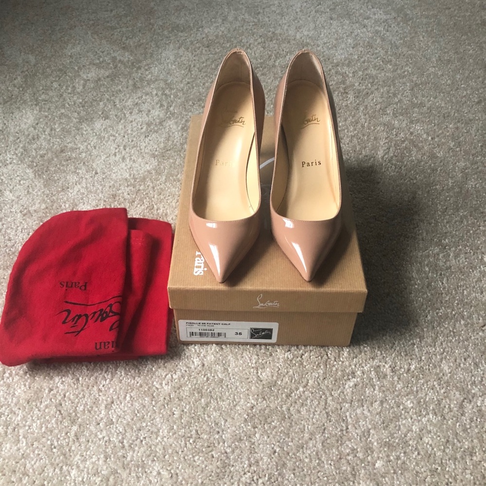 Christian Louboutin shoe 35